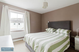 Bedroom- click for photo gallery